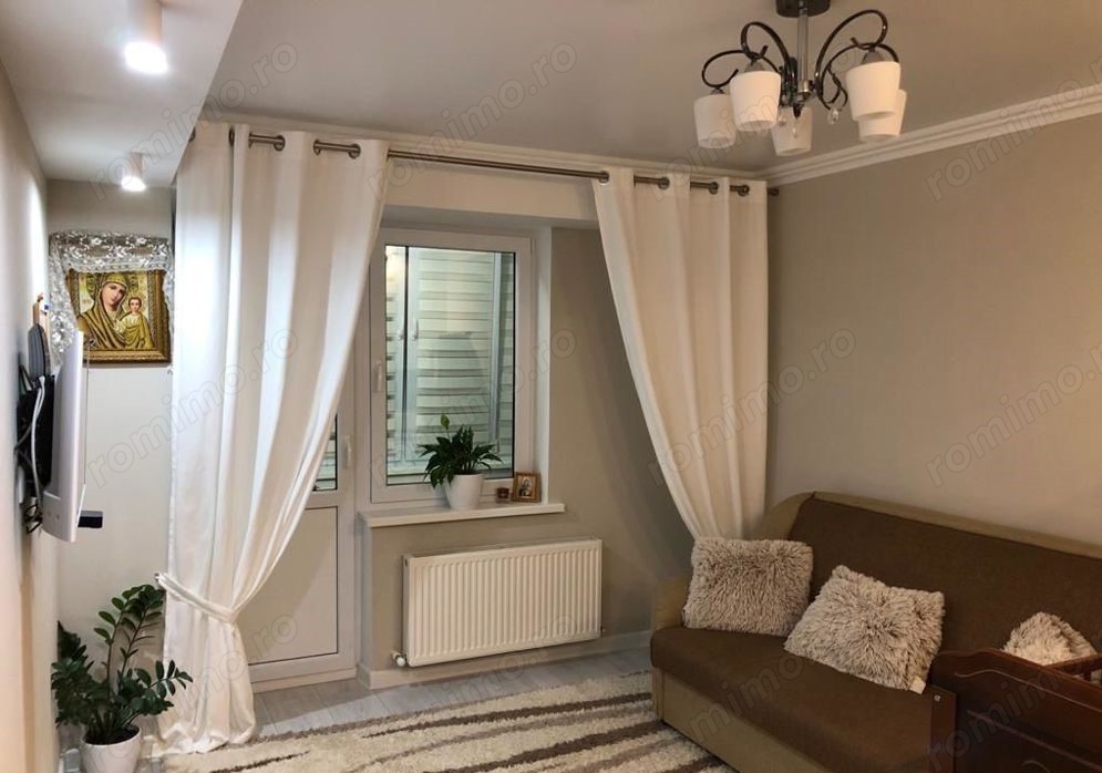 Garsoniera in zona Universitate 