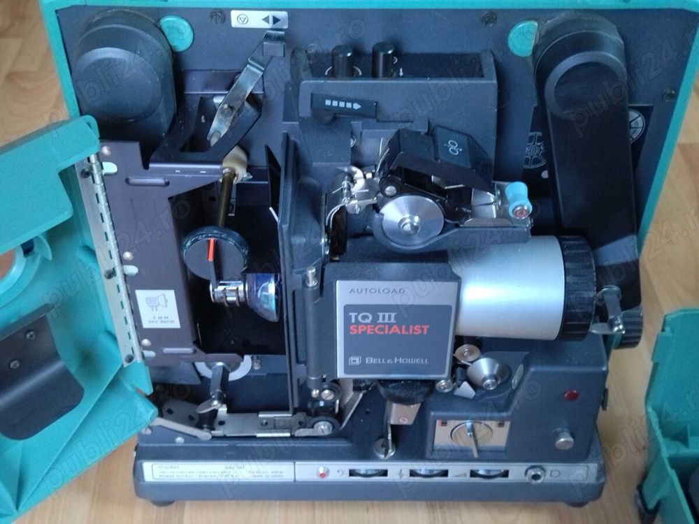 Retro Proiector 16mm Bell & Howell 1692 (TQ-lll Specialist) obiectiv