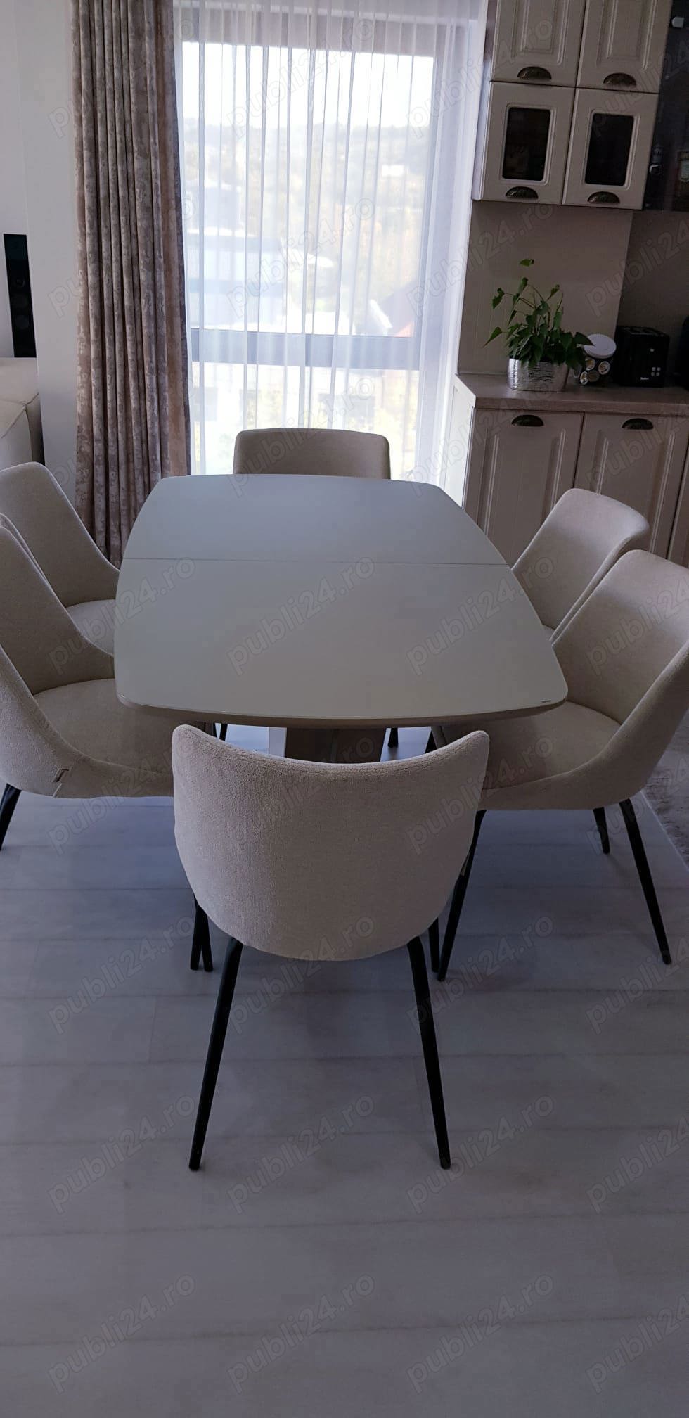 Masa dining extensibila