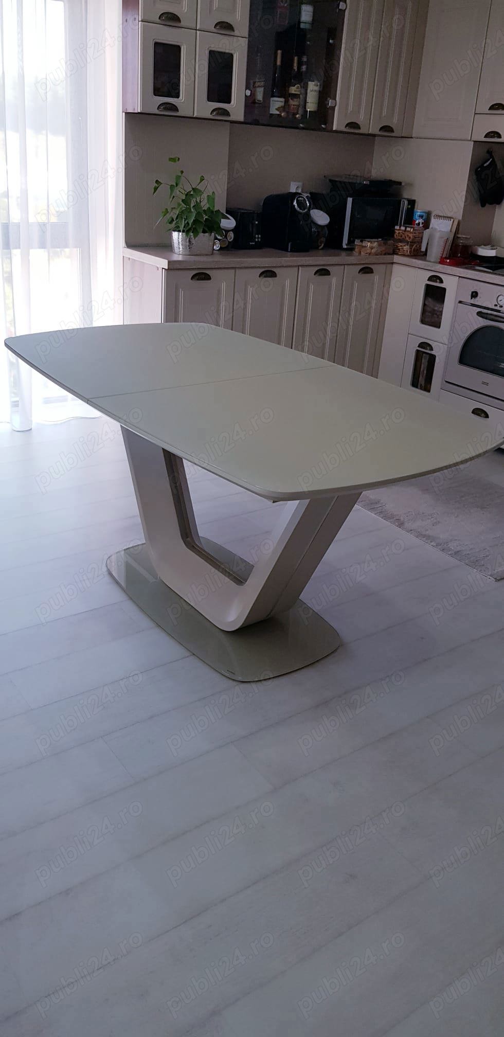 Masa dining extensibila Emporio Armani