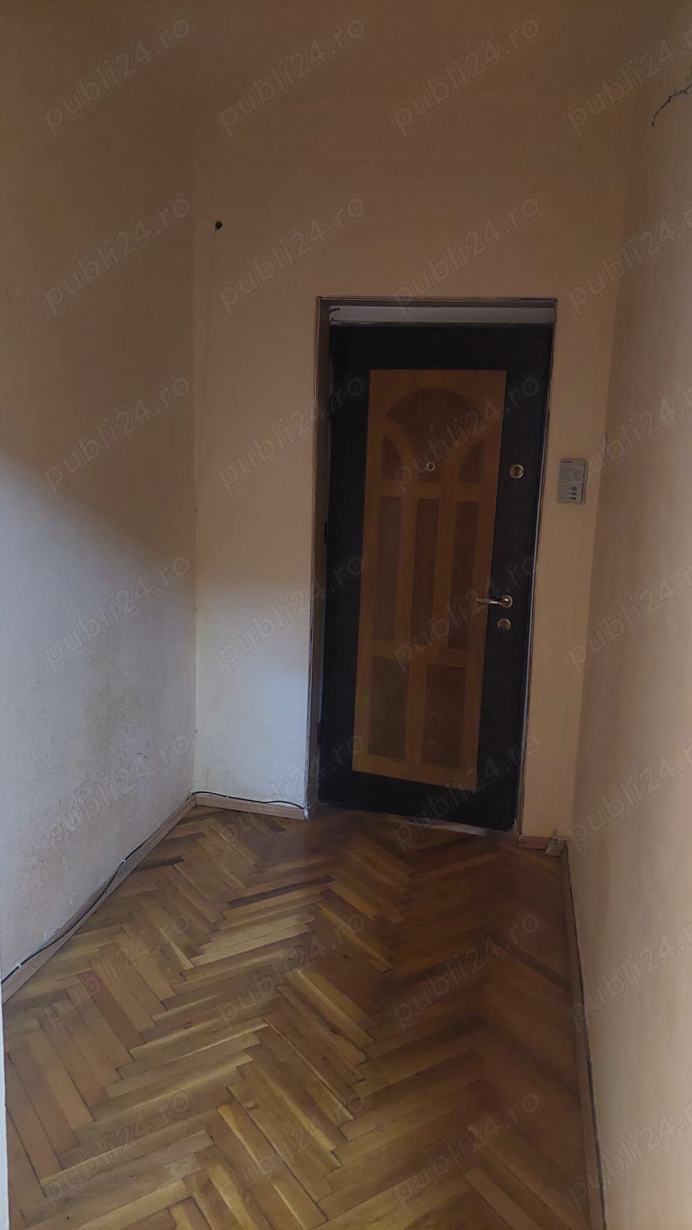 Proprietar vând apartament ultracentral 3 camere