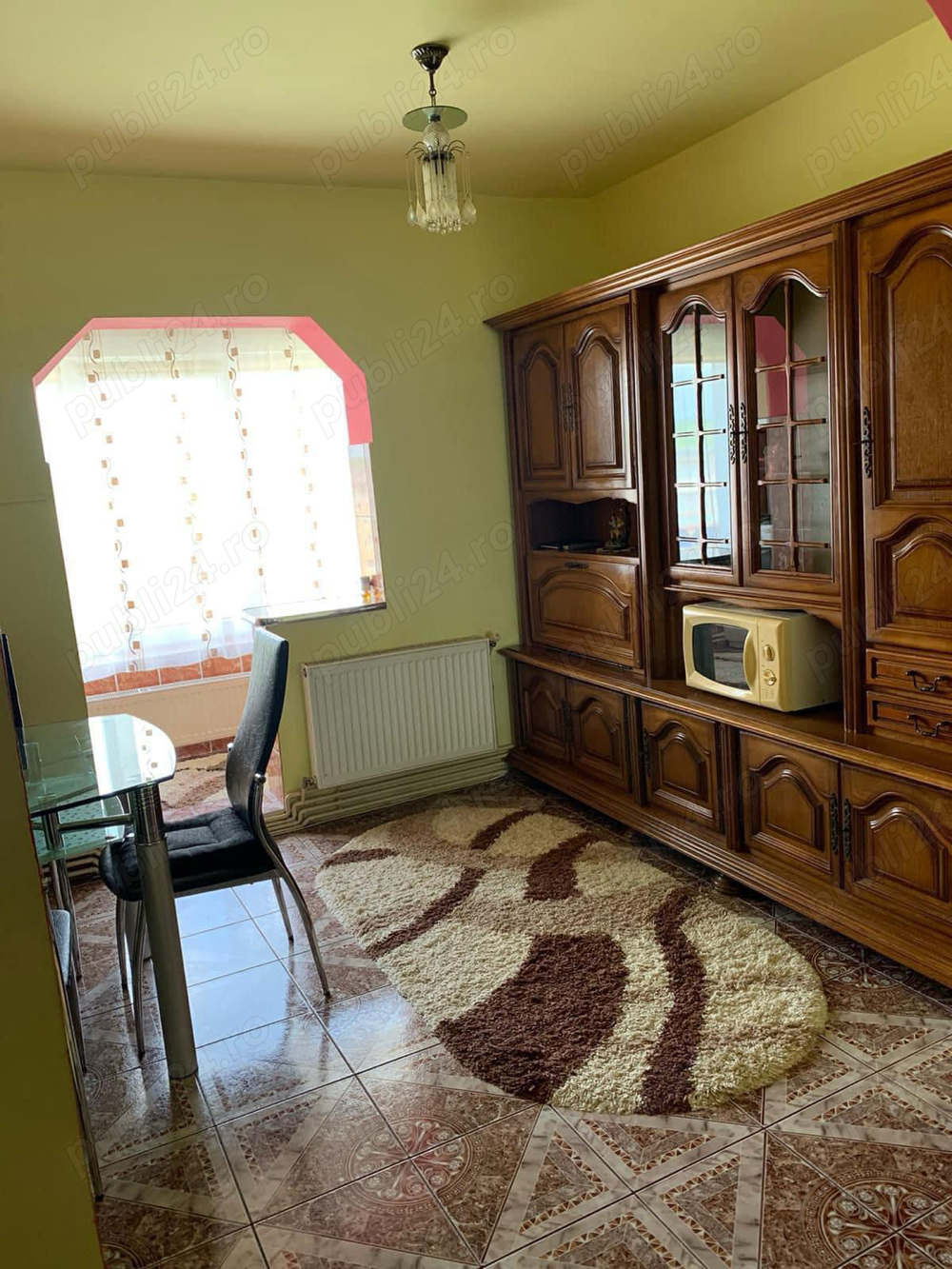 Vand apartament cu 2 camere 