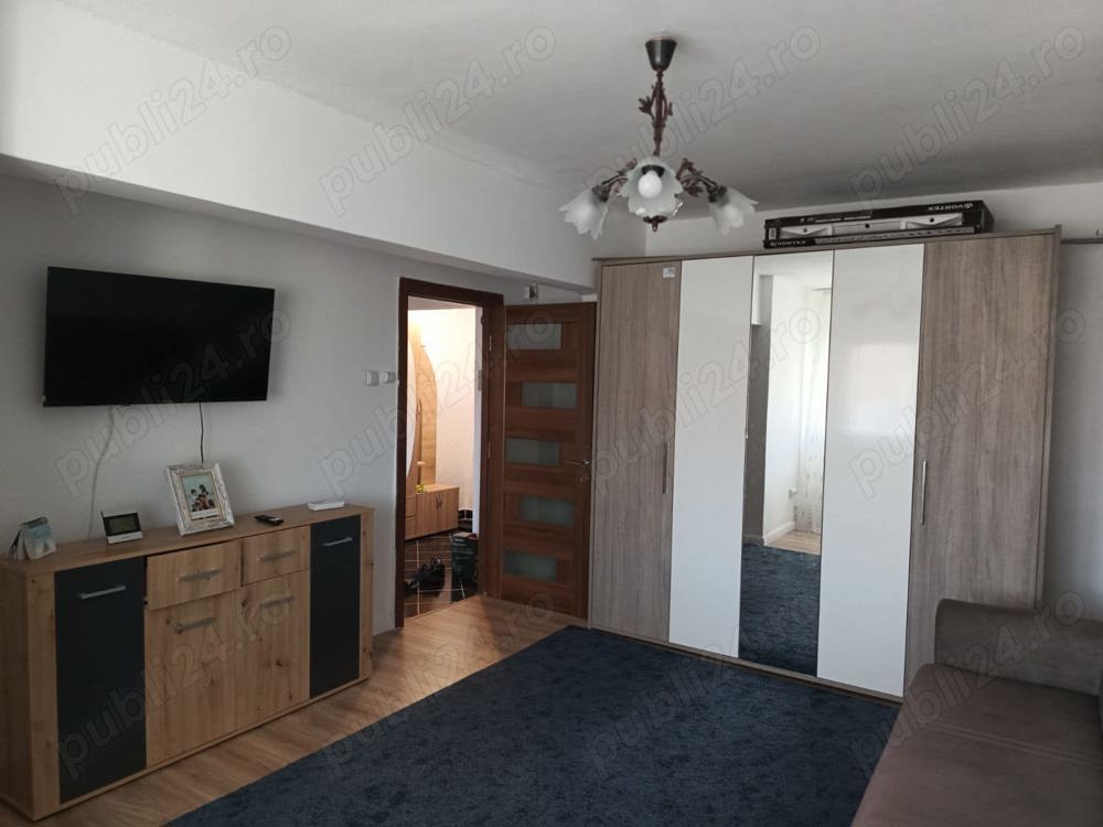 Apartament 3 camere ,direct de la proprietar