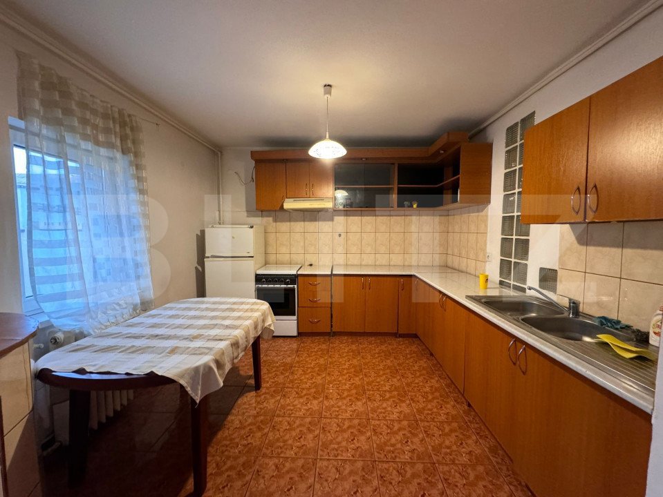 Apartament cu 3 camere, 2 bai, 66 mp, Manastur