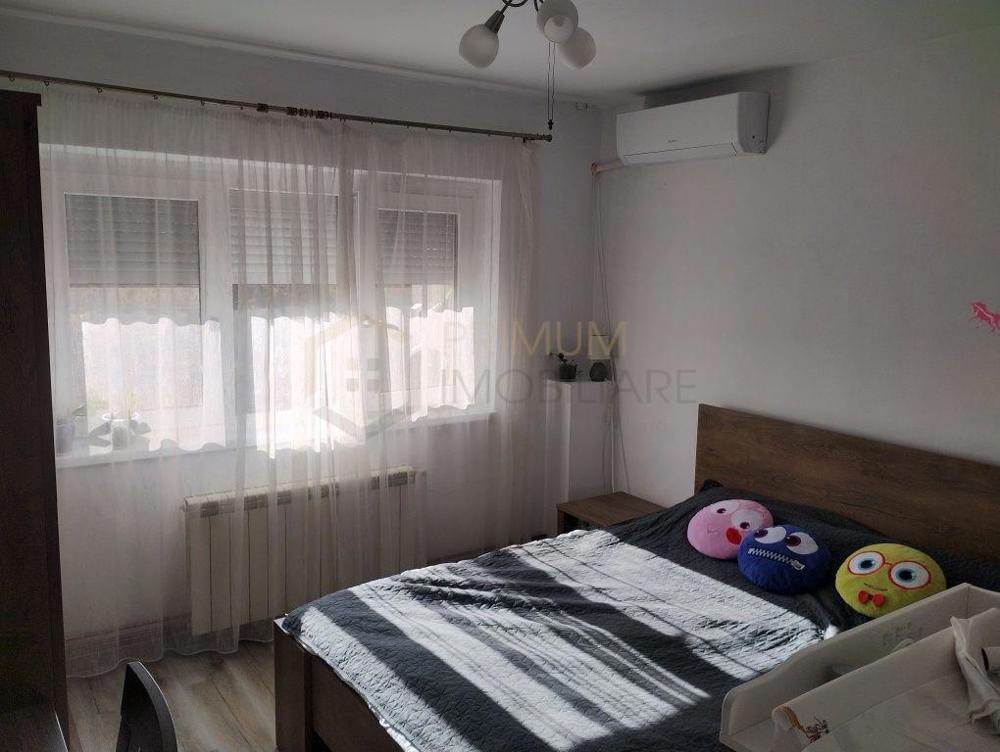 Apartament decomandat cu 3 camere si balcon, in zona linistita Calea Aradului, ideal pentru familii