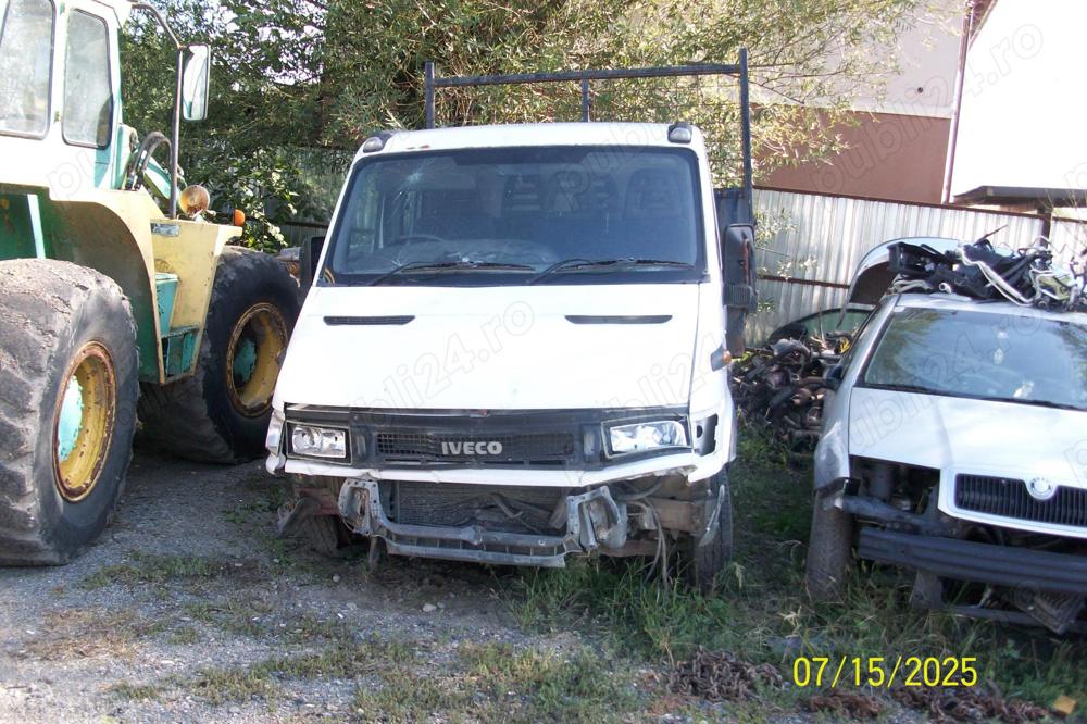dezmembrez iveco motor 2,3 