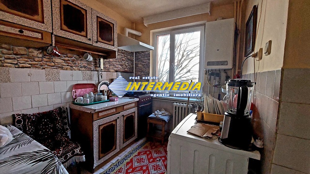 Apartament 2 camere de vanzare Alba Iulia zona Cetate etaj 1