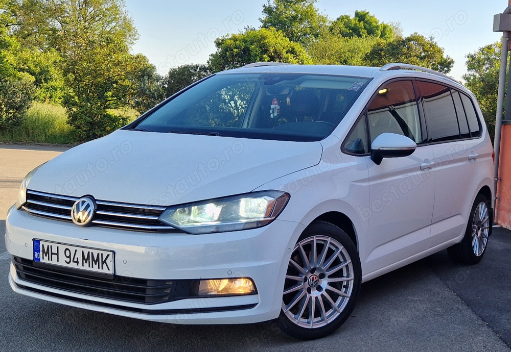 Volkswagen Touran 7 locuri