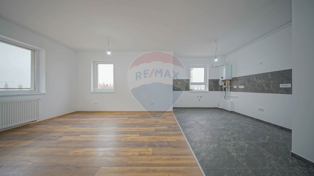 Apartament cu 3 camere Nou si Spațios; Boxă inclusă!