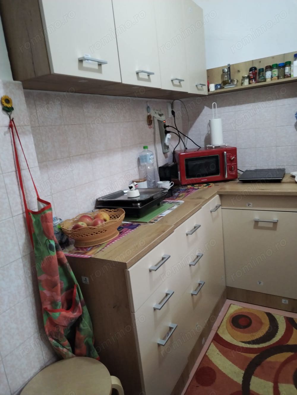 Vând apartament cu doua camere