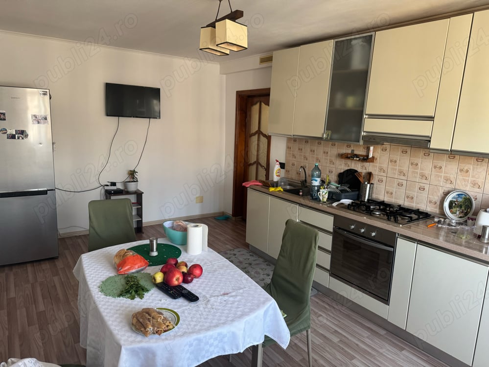 Vand apartament 2 camere 64 metri utili , renovat complet