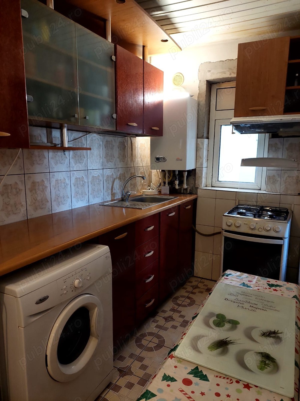 Vând apartament in Slatina, str. Aleea Lalelelor.