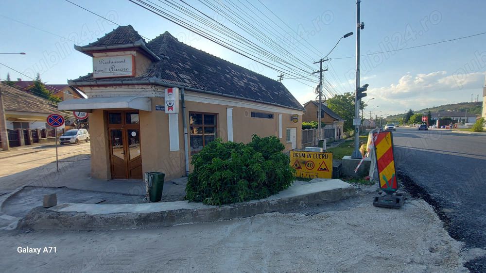 Casă familială (mobilată) cu spații comerciale de vânzare (Turda, colț Bocoș)