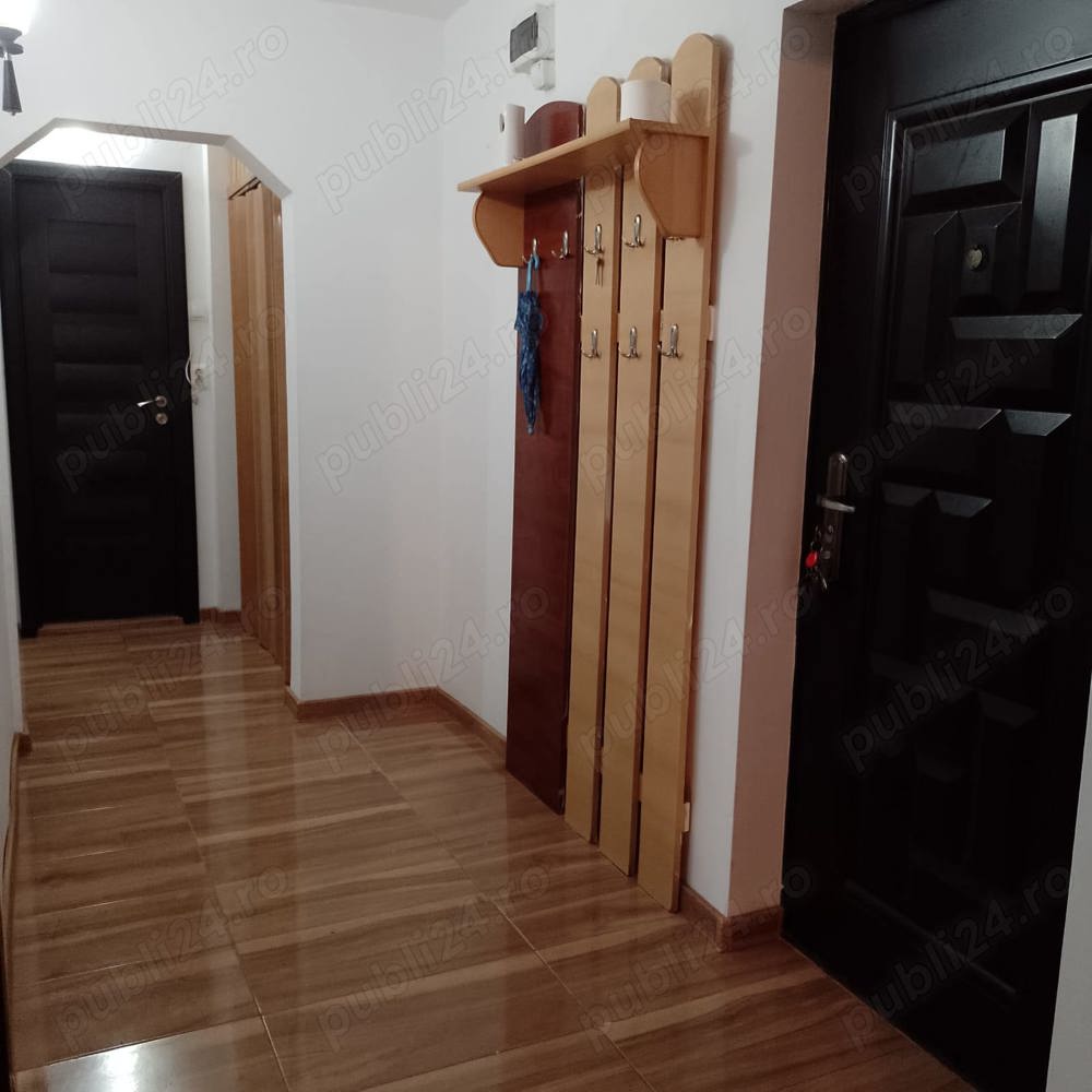 Vand apartament 2 camere 