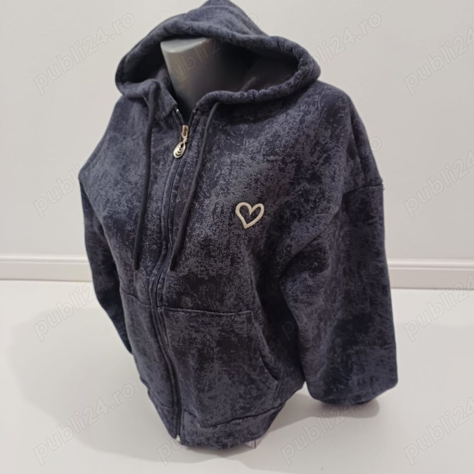 hanorac cu fermoar și glugă