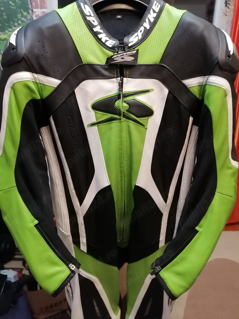 Vand costum sport de motociclist Spyke