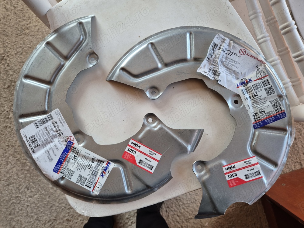 Apărători praf disc frâne față Skoda Superb 2 - noi