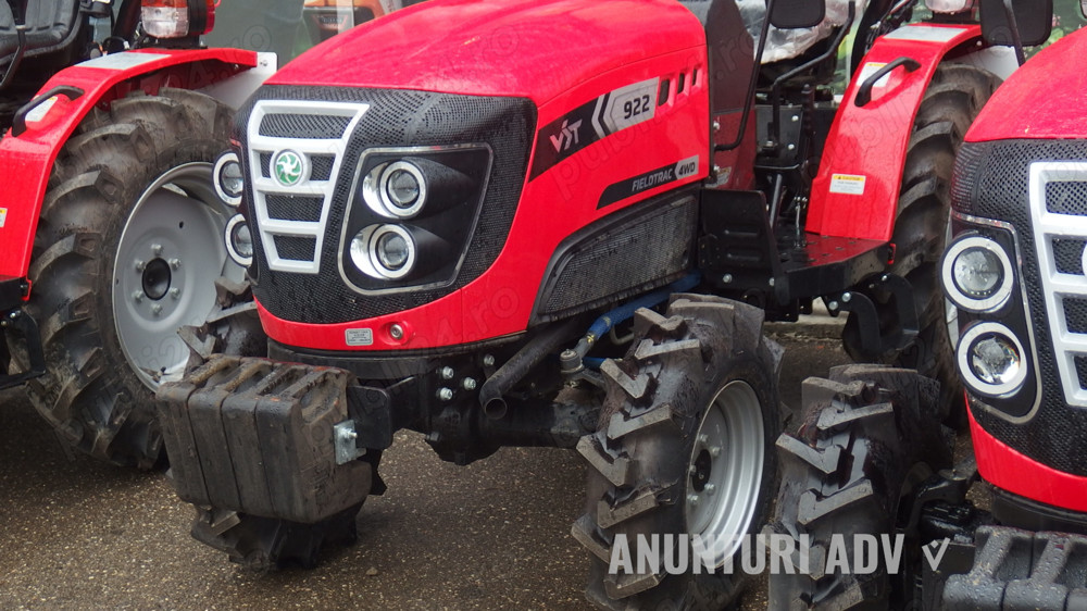  MICUL URIAȘ CARE ÎNVINGE ORICE TEREN! Tractor Fieldtrac 922   22 CP de forță neobosită!