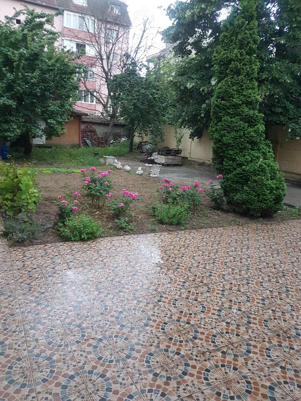 De VANZARE sau SCHIMB St= 960 mp pe Rebreanu , cu apartamente noi !  