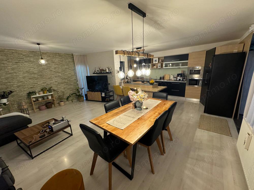 Casă individuală spațioasă, complet mobilată   Ghiroda, zonă liniștită și bine conectată