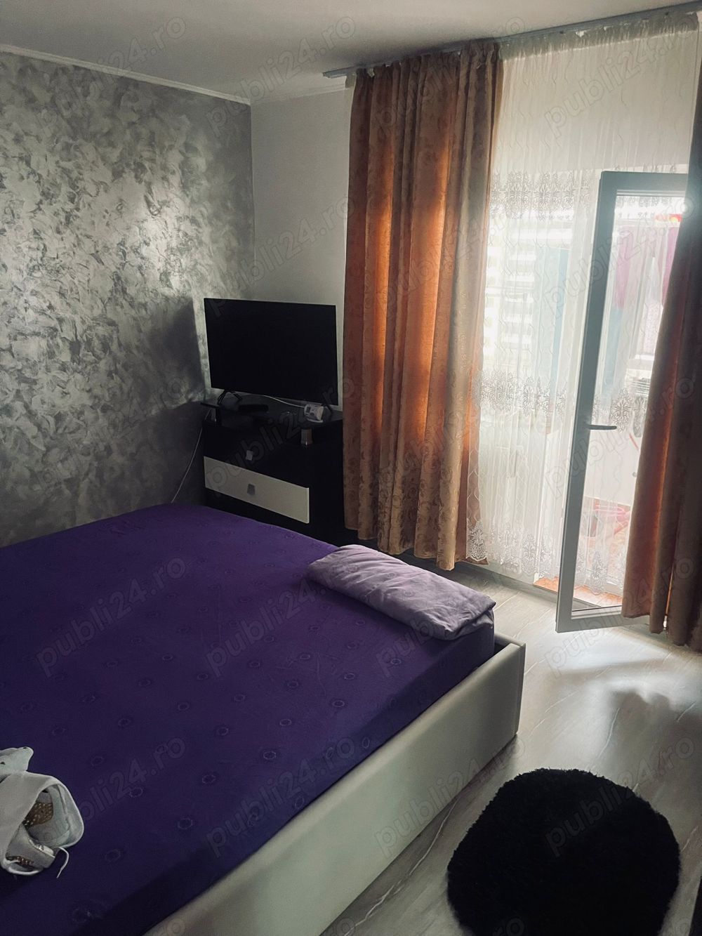 Vand apartament in Navodari zona tasaul pret 65000