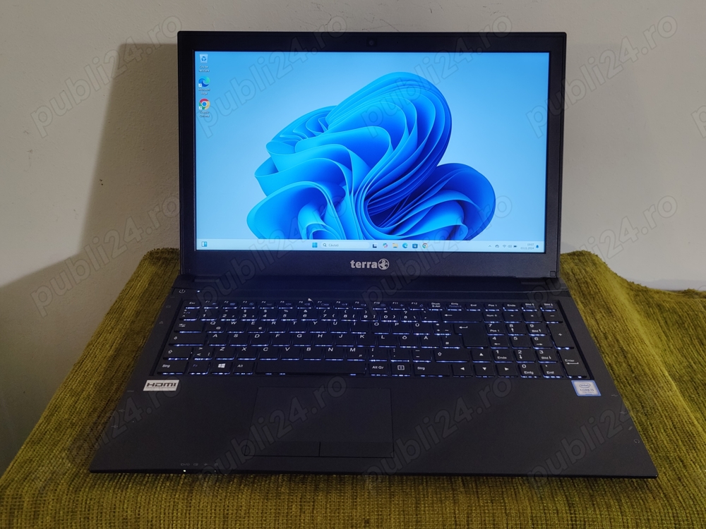 Laptop TERRA Mobile 1515 - Core i5 7200U   2.5 GHz - Windows 11 Pro