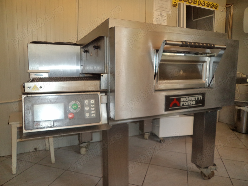 Cuptor tunel Moretti Forni