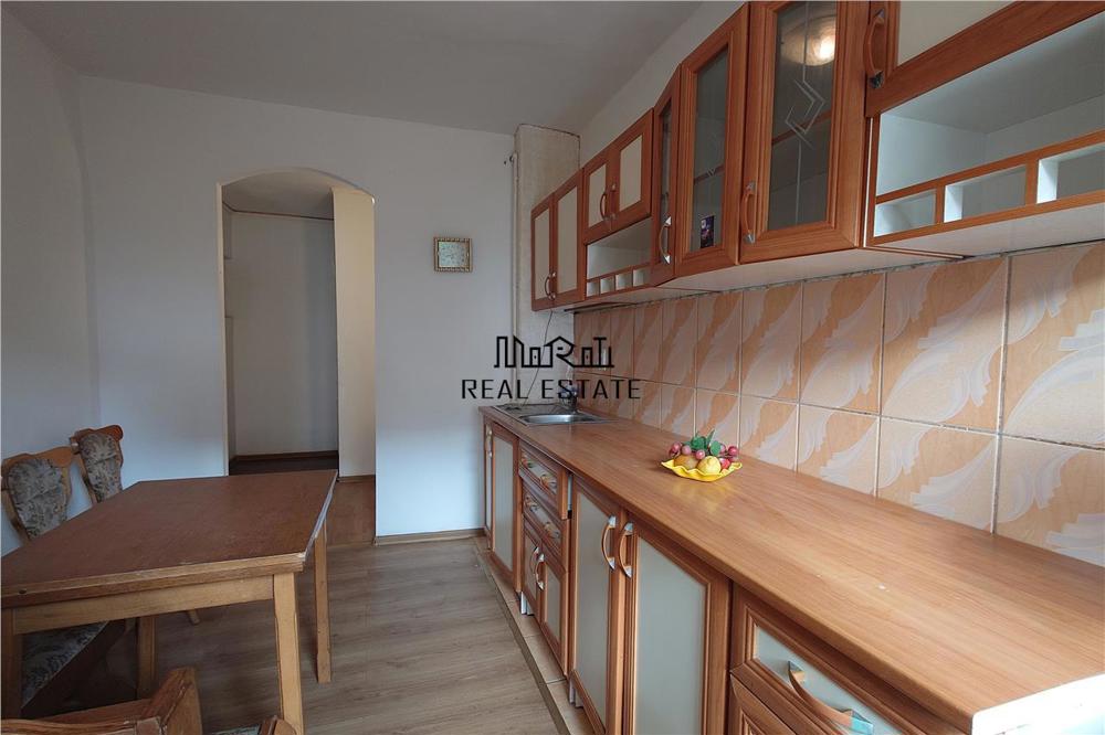 Apartament cu doua camere ultracentral in Gura Barza-Criscior, etaj 1