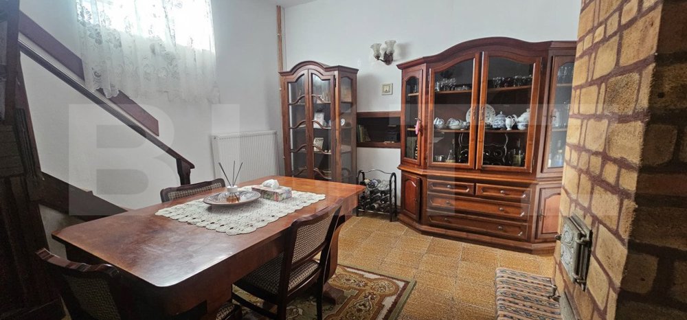 Apartamaent in casa, zona CENTRALA cu 4 camere, 118,4 mp, Targoviste 