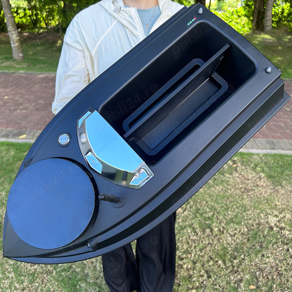 Barca barcuta TOP 2025 GPS Sonar BRUSHED 180 Puncte 15KMH 5,5 KG 800m