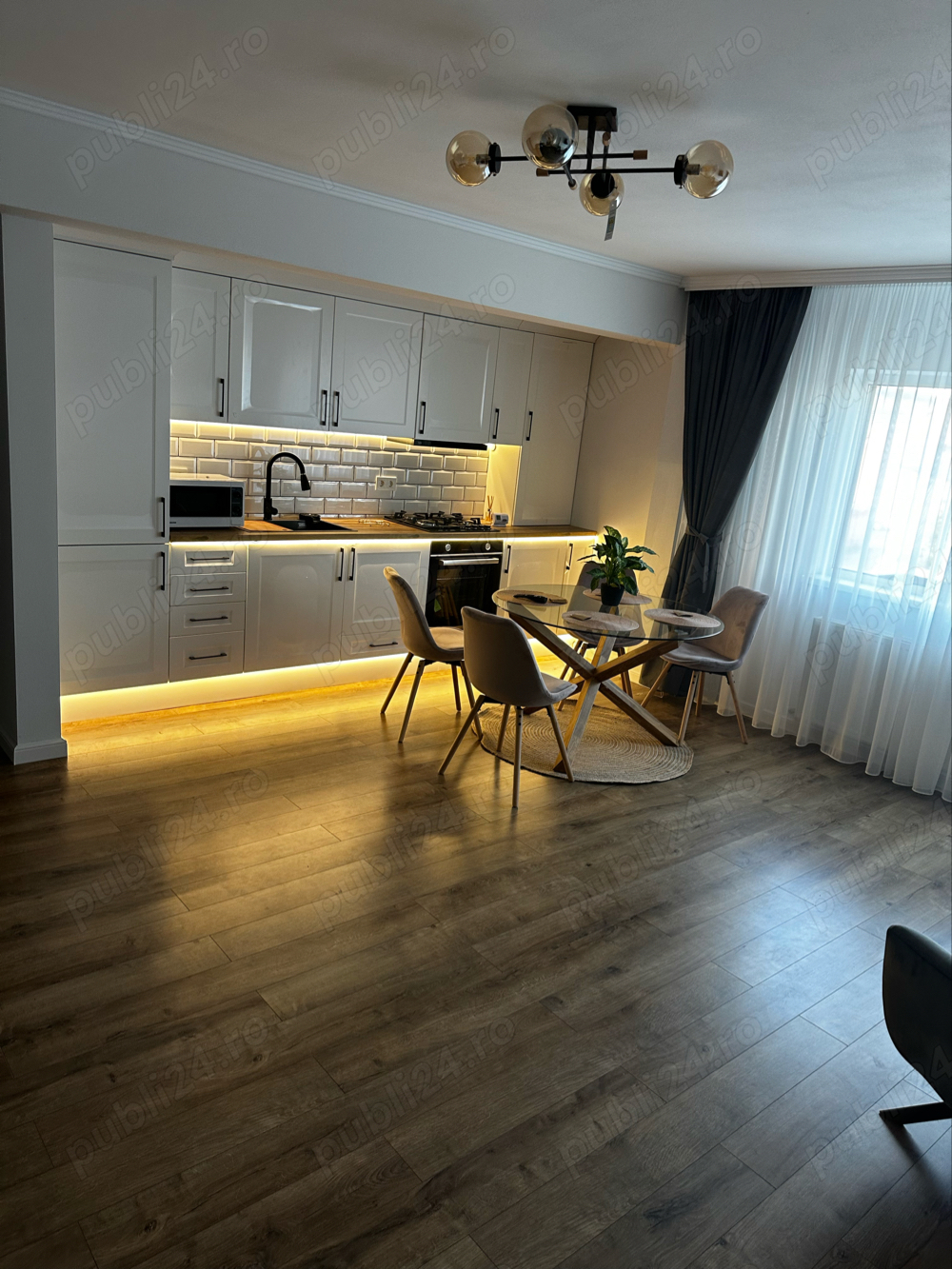 Inchiriez Apartament in Regim Hotelier