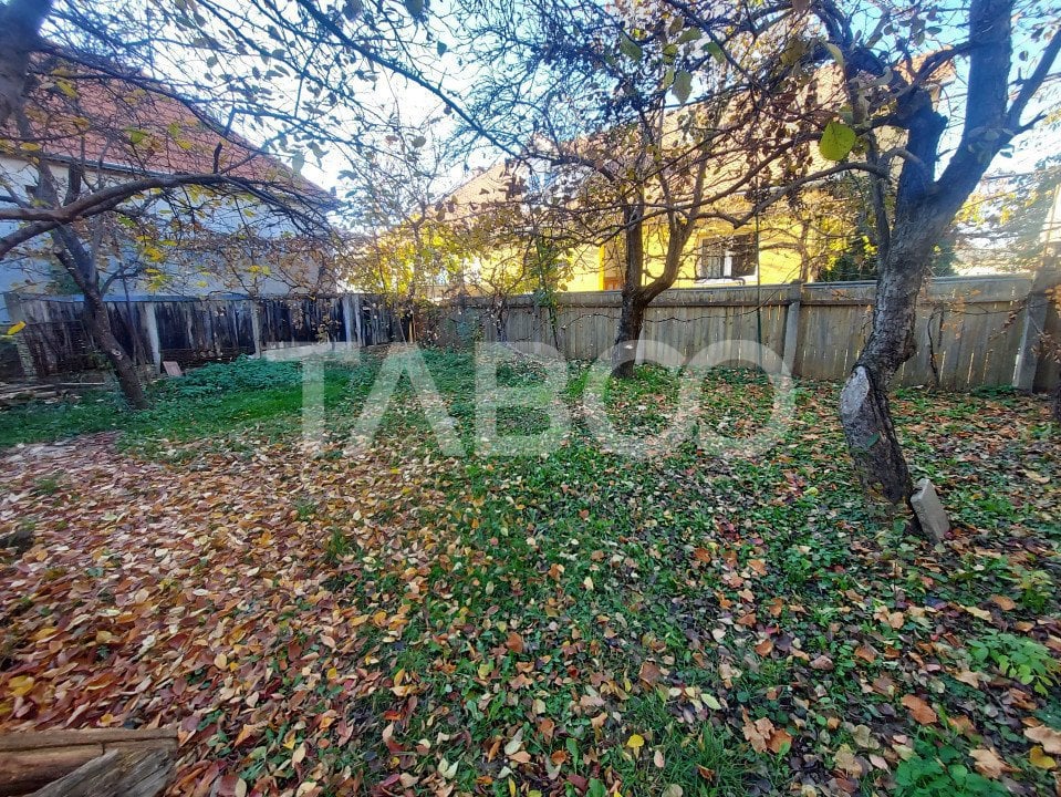 Casa tip duplex de vanzare cu teren 455 mp zona Calea Poplacii Sibiu