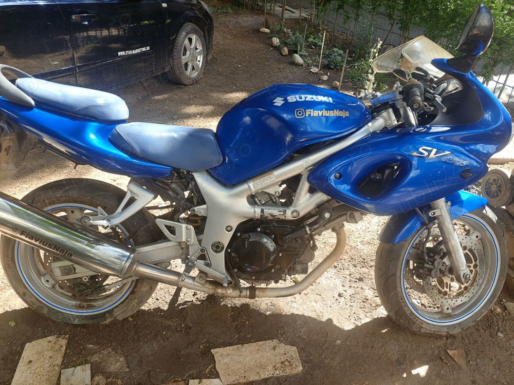 Motocicleta Suzuki SV650 2003 + accesorii 