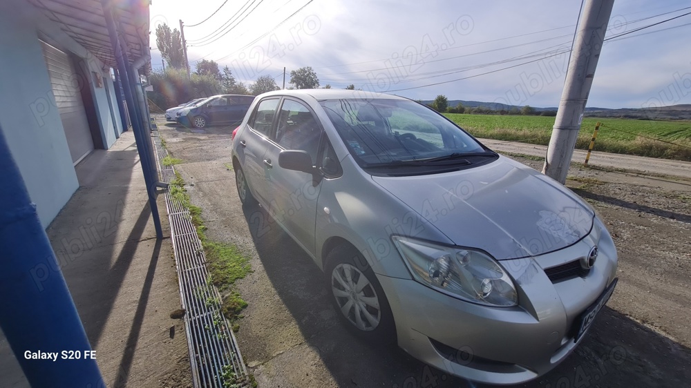 Toyota Auris benzina