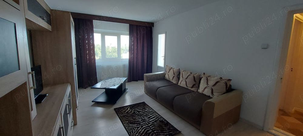 Inchiriez apartament 3 camere, Complex Studențesc, 430 euro