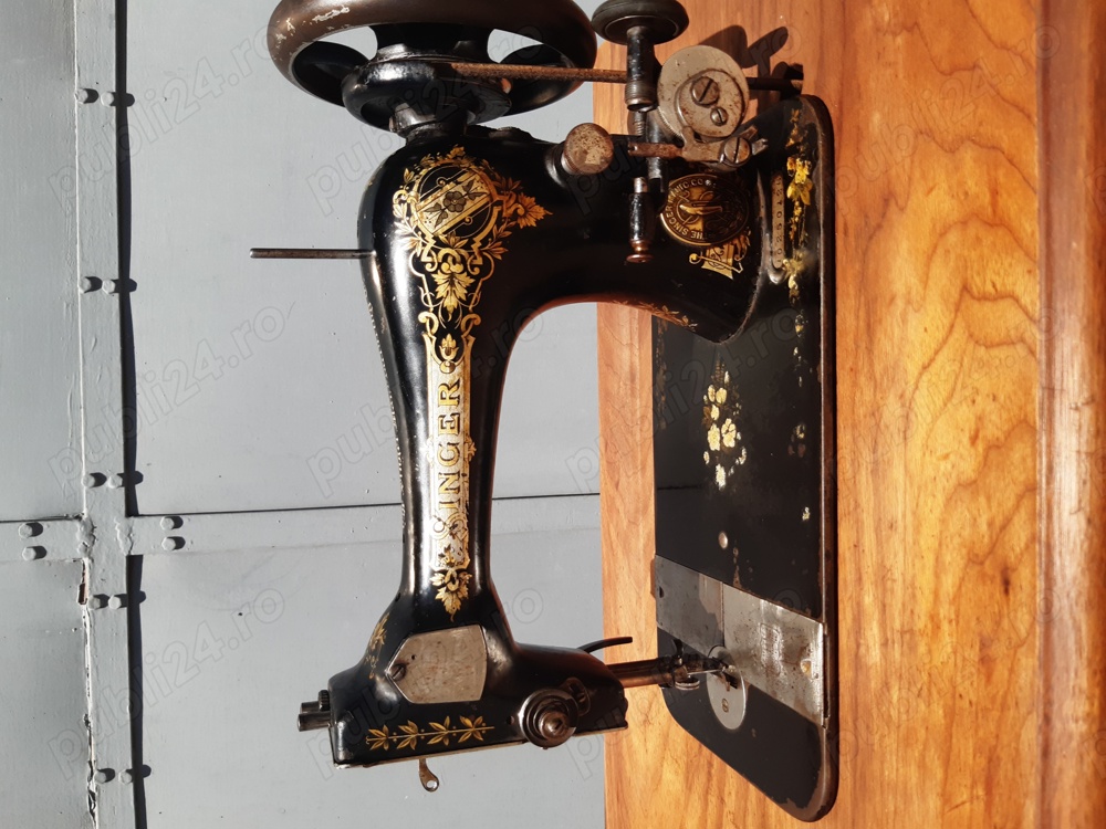 Vând mașină de cusut SINGER