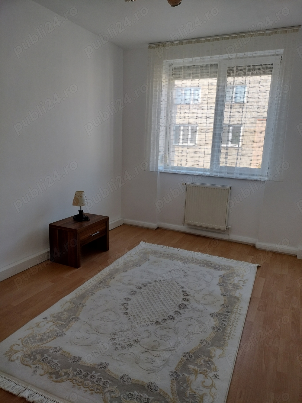 Închiriez apartament cu 3 camere in Satu Mare Calea Traian 