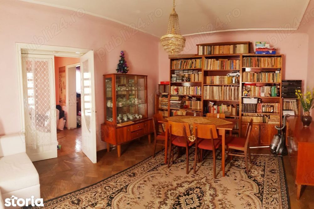 De vânzare cărți de citit 