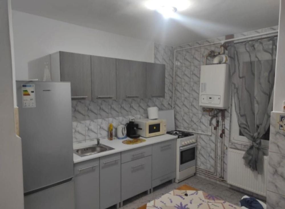 Apartament de închiriat cu 3 camere