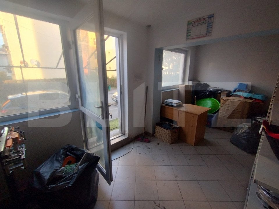 Spatiu de inchiriat cu 2 camere 35mp,parter inalt,oras Nasaud,zona Gari