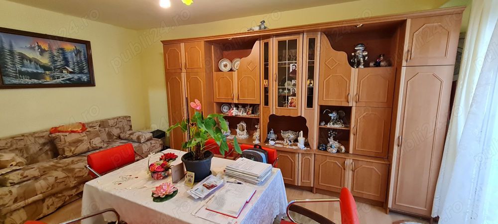 Vand apartament 3 camere 