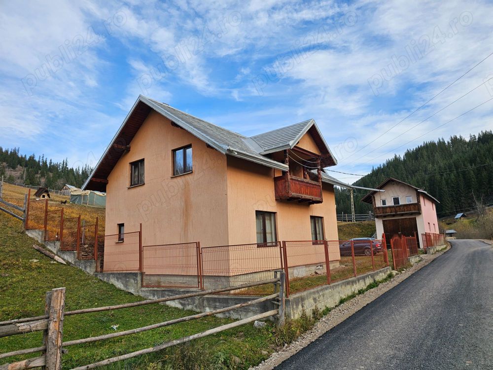 Casa si teren de vanzare in Bucovina comuna Breaza Zona Paraul Brezii