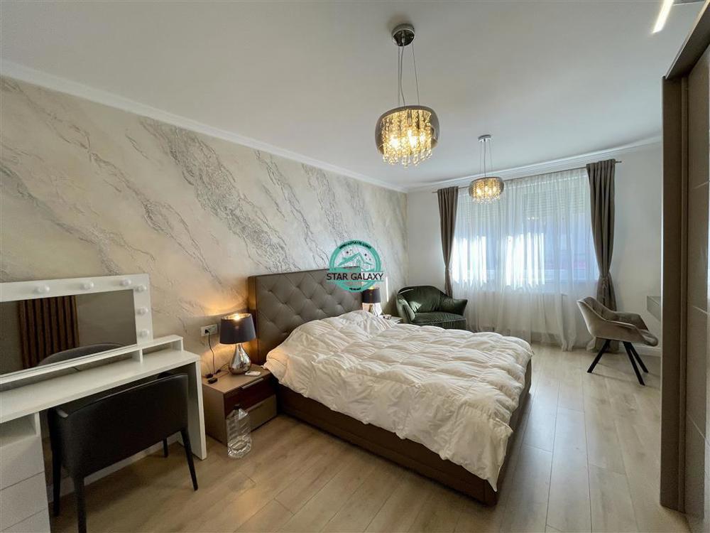 Inchiriere apartament singur pe nivel, 4 camere, lux, in 7 Noiembrie