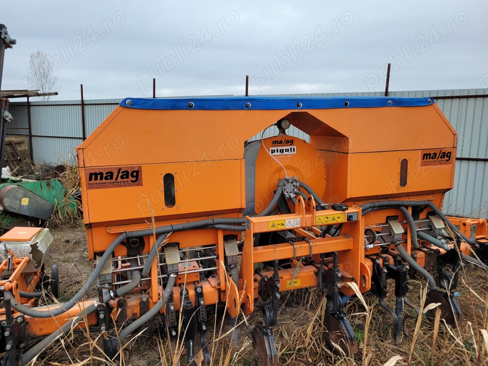 utilaje, semanatoare ,disc, plug, tocatoare