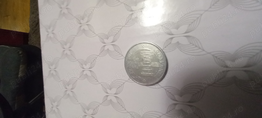 Banii vechi si cu eclipsa solară 