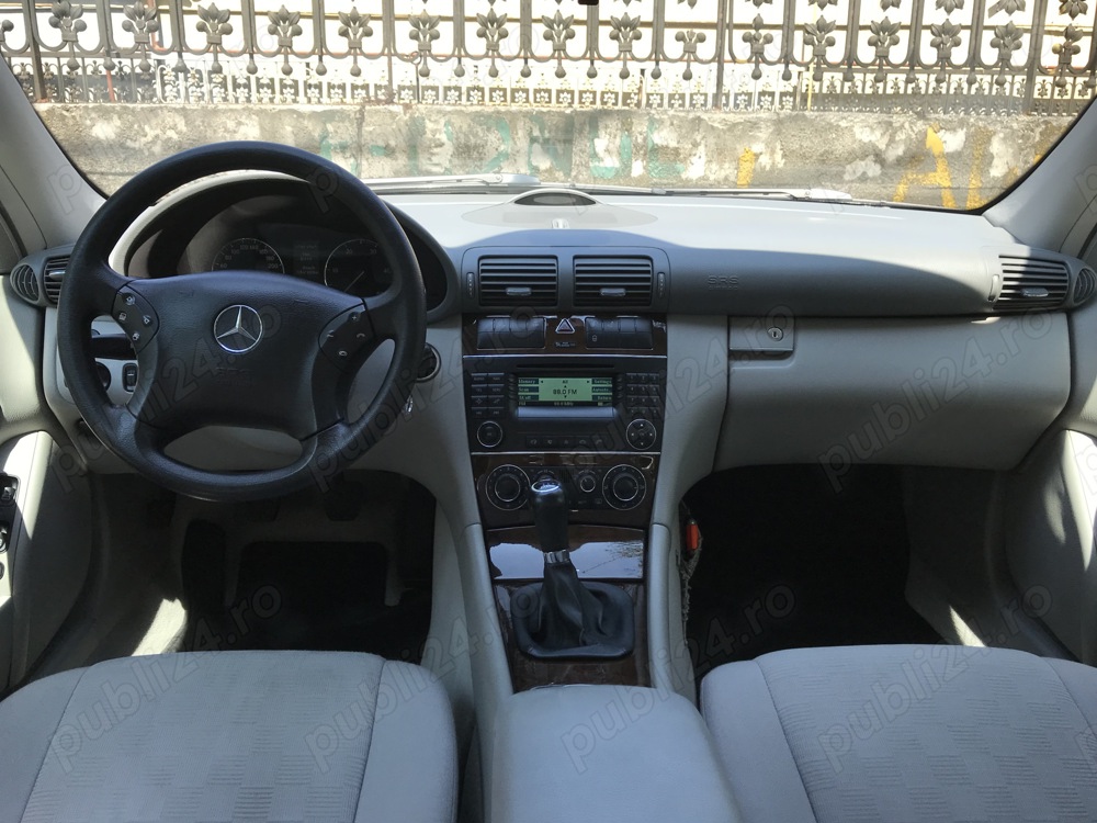 Vand Mercedes C220 an 2005