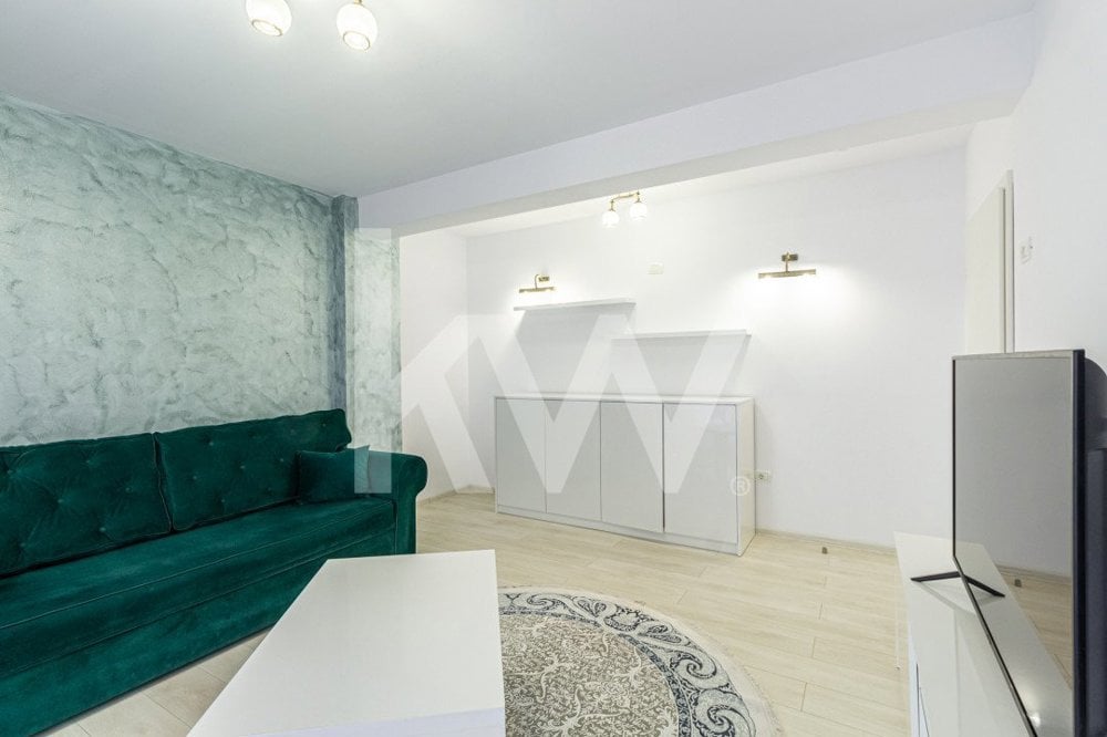 Apartament spatios cu garaj subteran zona Coresi