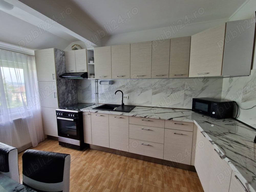 Apartament cu 4 camere