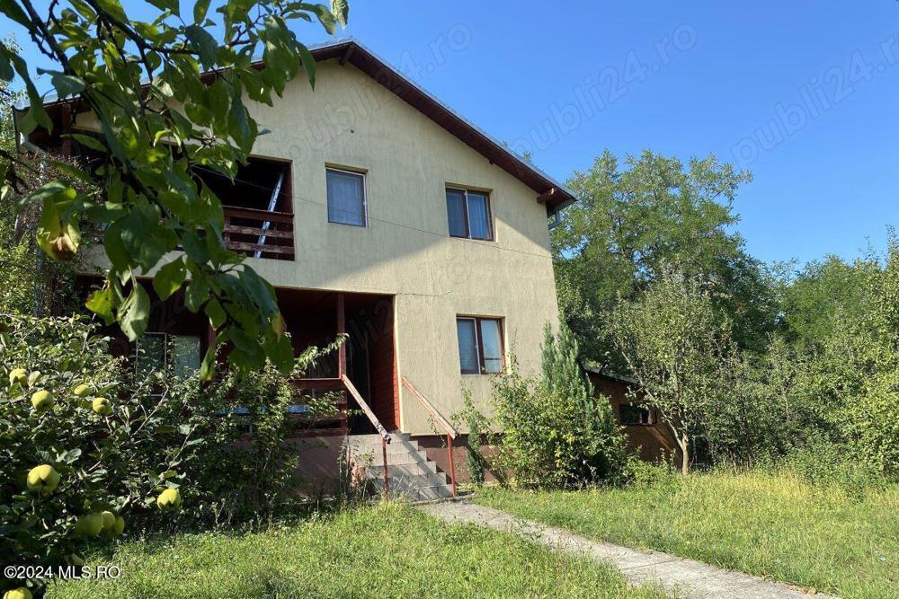 Varbilau - Cotofenesti, Casa 71 mp, 3 camere, lot 1300 mp!