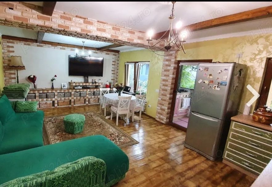 Apartament pe 2 nivele, 130 mp , cu grădină și parcare, zona Bucium , la 4 km de Palas - 189 000 E